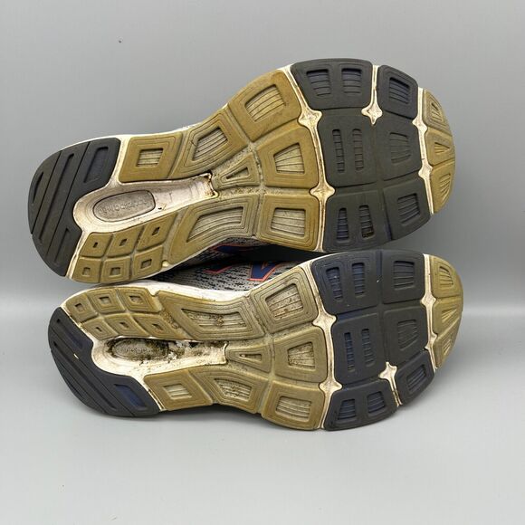 New Balance Sneakers Womens 9 Running 680 V6 Shoes Athletic Gym Workout Track‎ - Picture 2 of 10